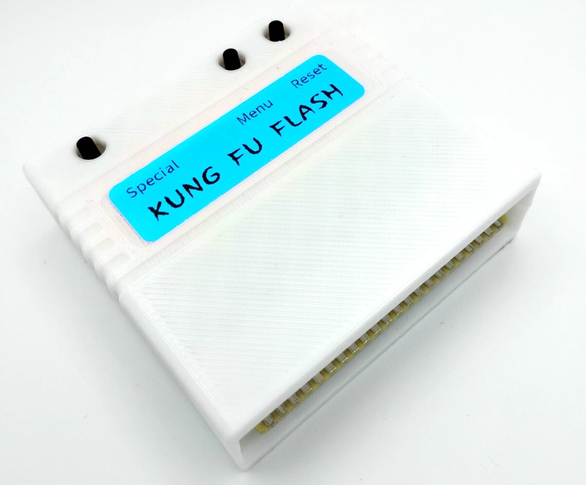 Kung Fu Flash: The Ultimate C64/128 Cartridge - White Case + 32Gb Card thumbnail 6